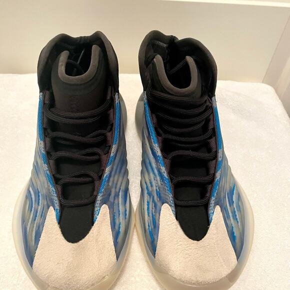 Adidas Yeezy QNTMZ Basketball Sneaker - Men’s Size 6.5/Women’s Size 8 main image 10